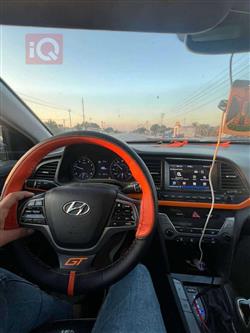 هیوندای ئەلەنترا